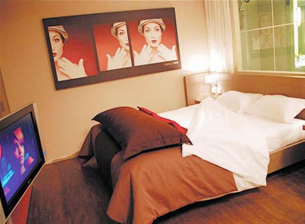 Standing Hotel Suites By Actisource Roissy-en-France Luaran gambar