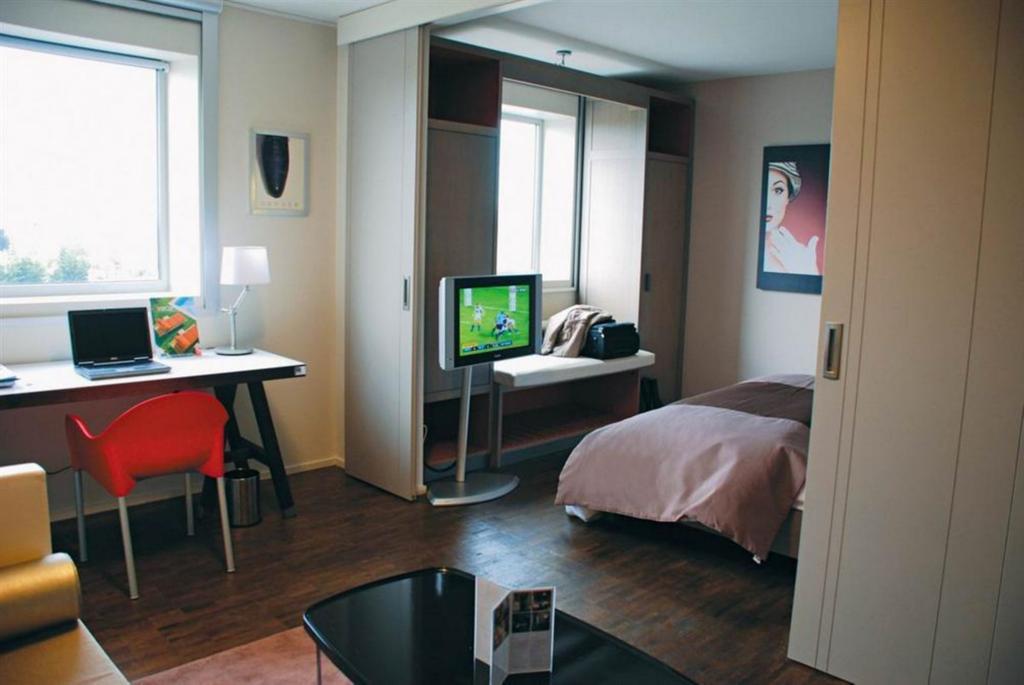 Standing Hotel Suites By Actisource Roissy-en-France Luaran gambar